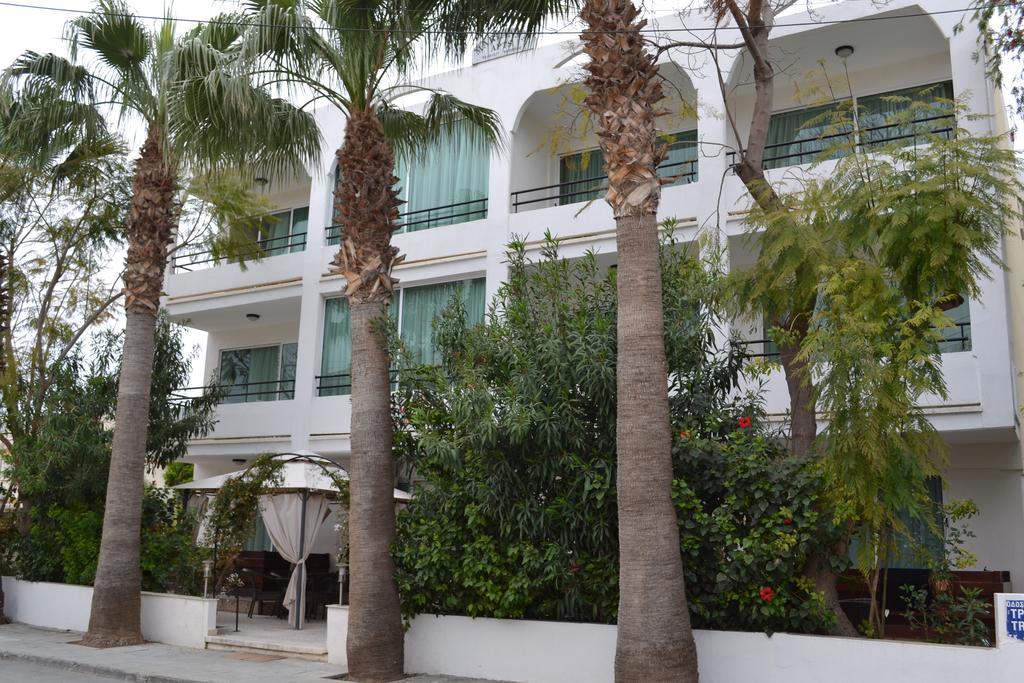Marianna Hotel Apartments Limassol Luaran gambar
