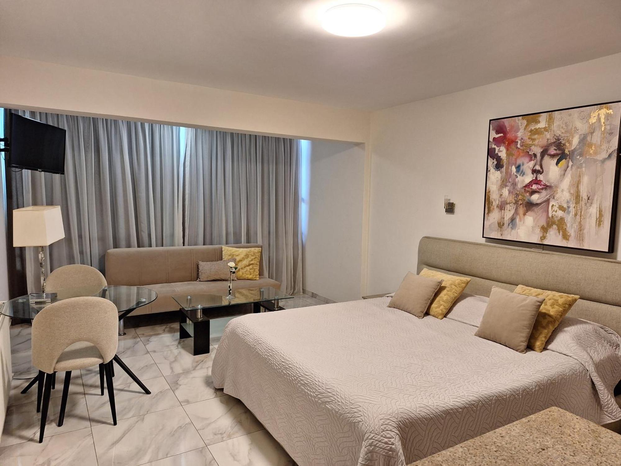 Marianna Hotel Apartments Limassol Luaran gambar