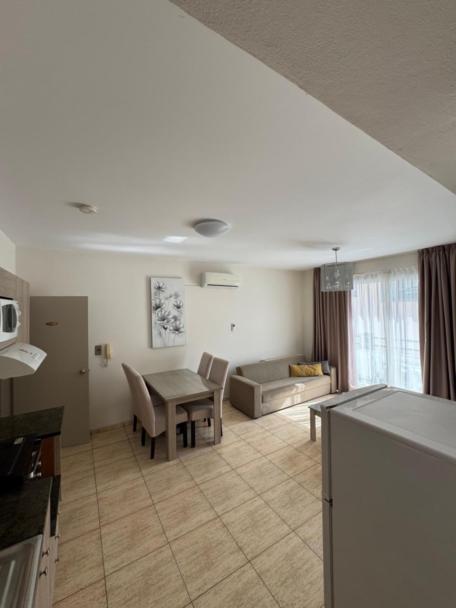 Marianna Hotel Apartments Limassol Luaran gambar