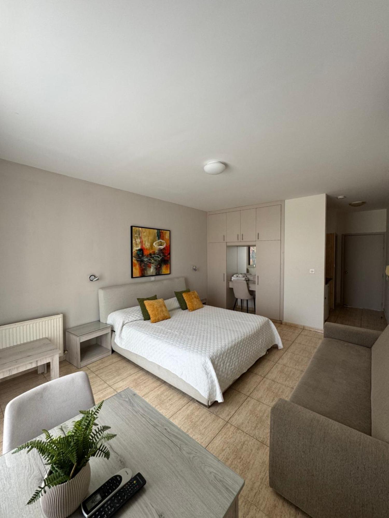 Marianna Hotel Apartments Limassol Luaran gambar