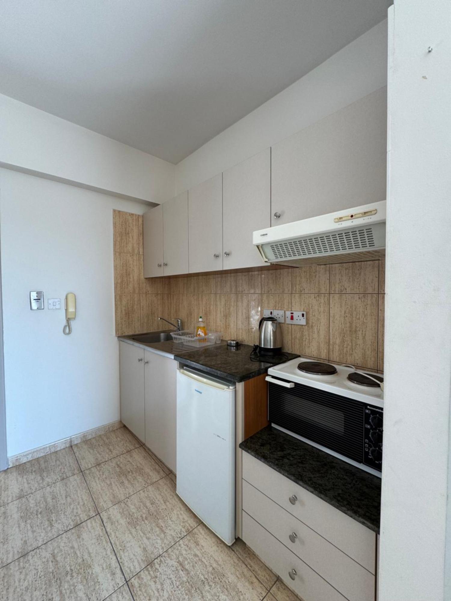 Marianna Hotel Apartments Limassol Luaran gambar