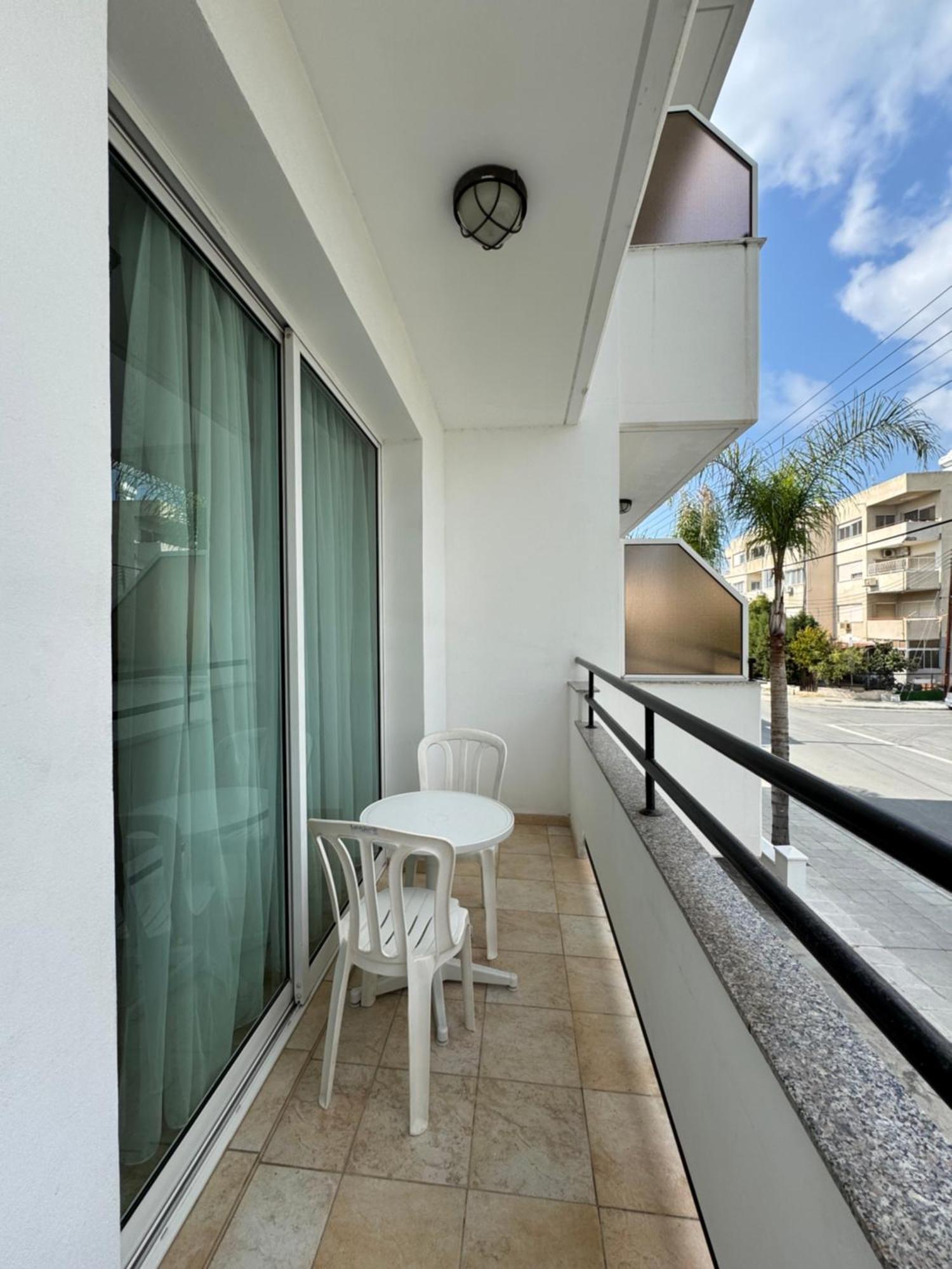 Marianna Hotel Apartments Limassol Luaran gambar