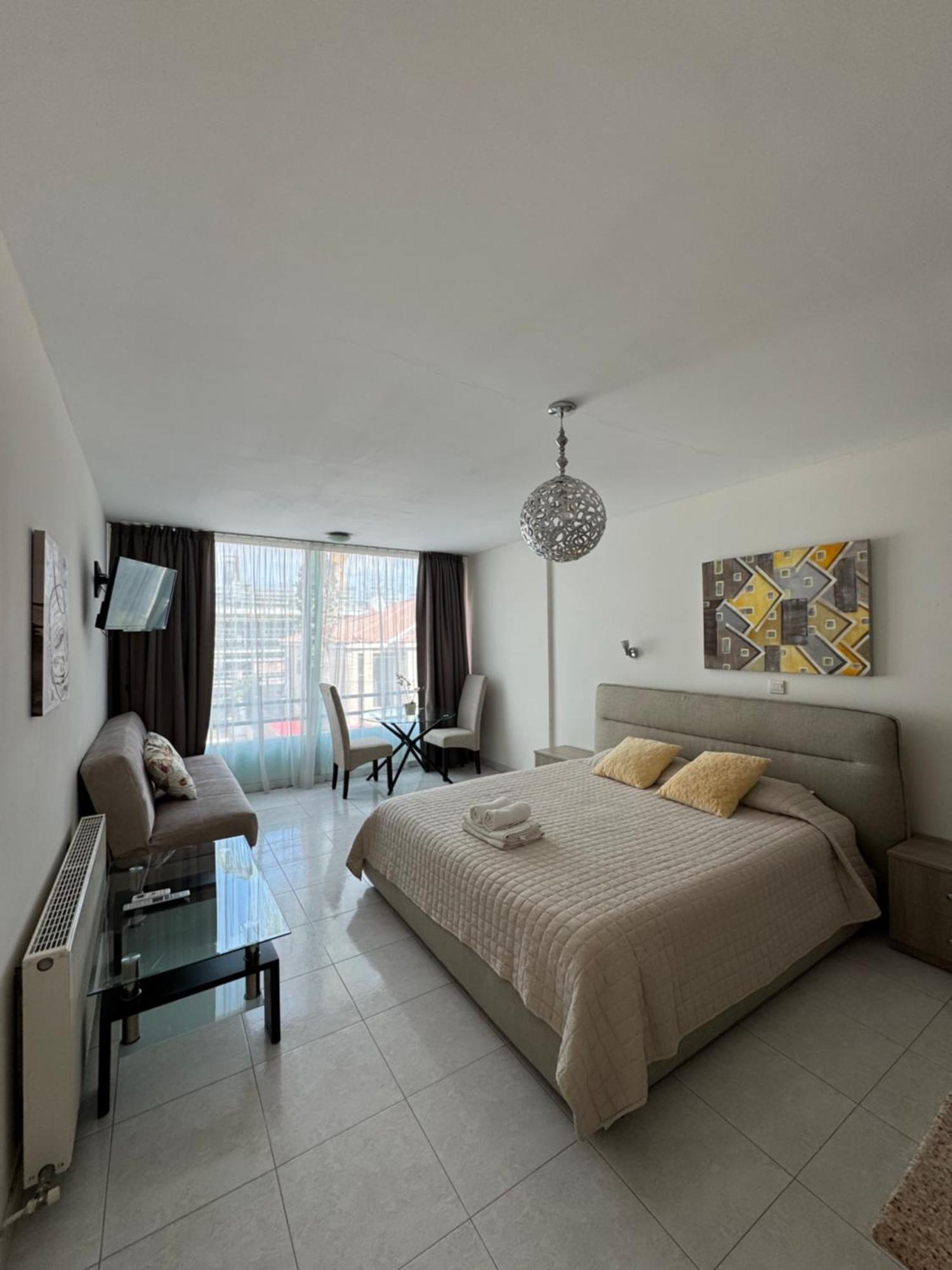 Marianna Hotel Apartments Limassol Luaran gambar
