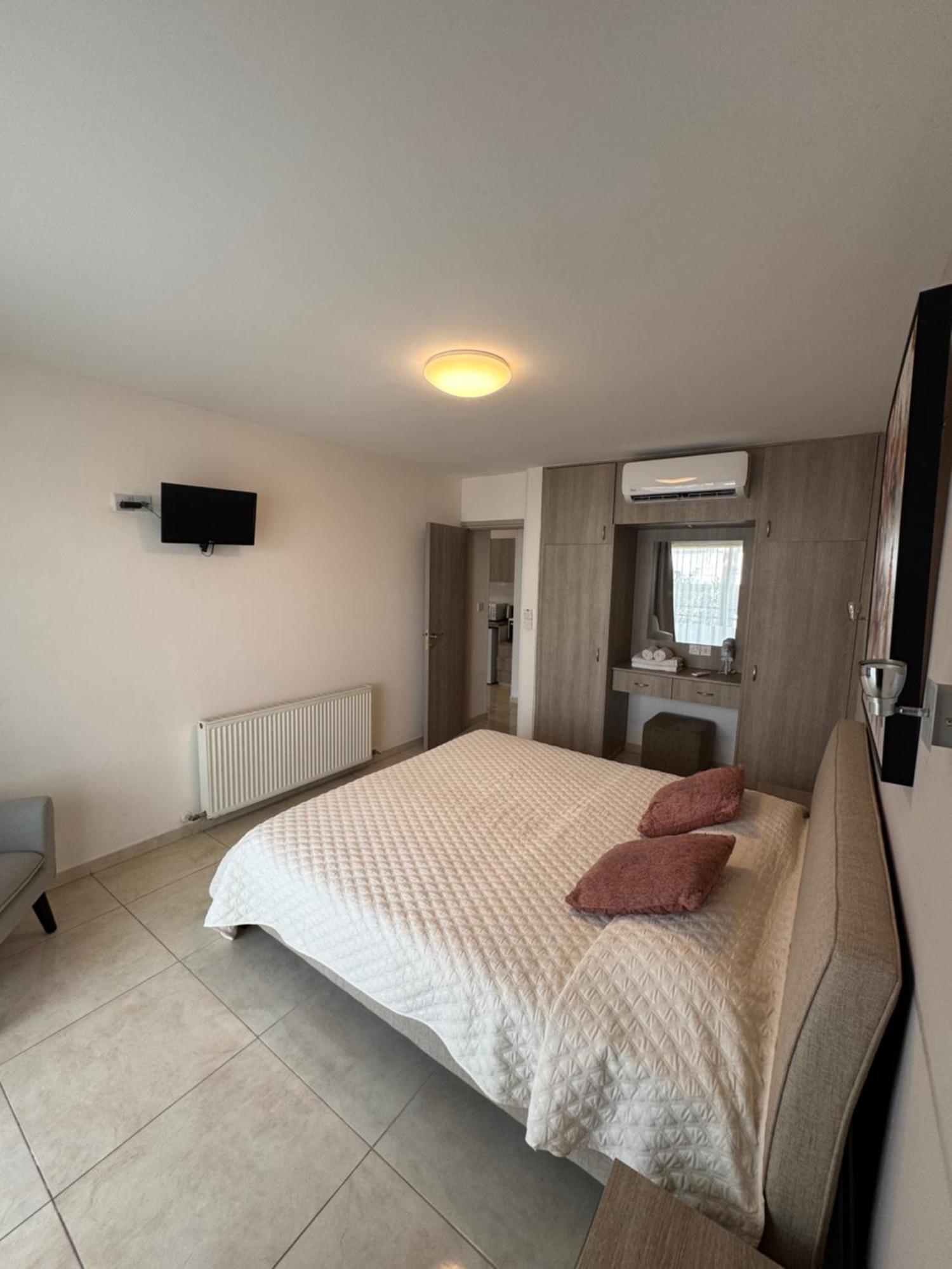 Marianna Hotel Apartments Limassol Luaran gambar