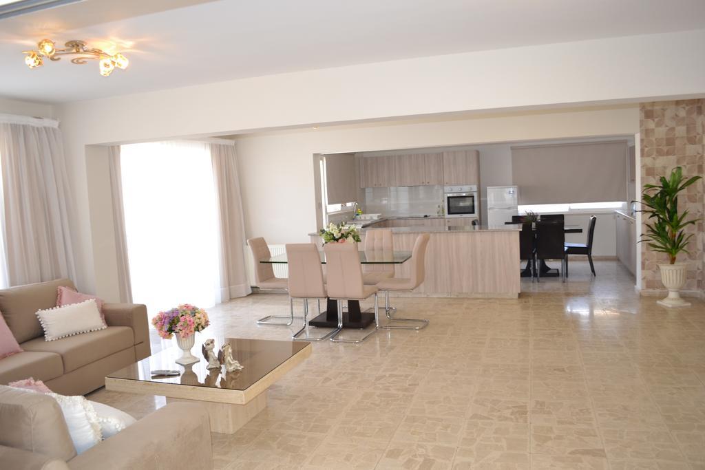 Marianna Hotel Apartments Limassol Luaran gambar