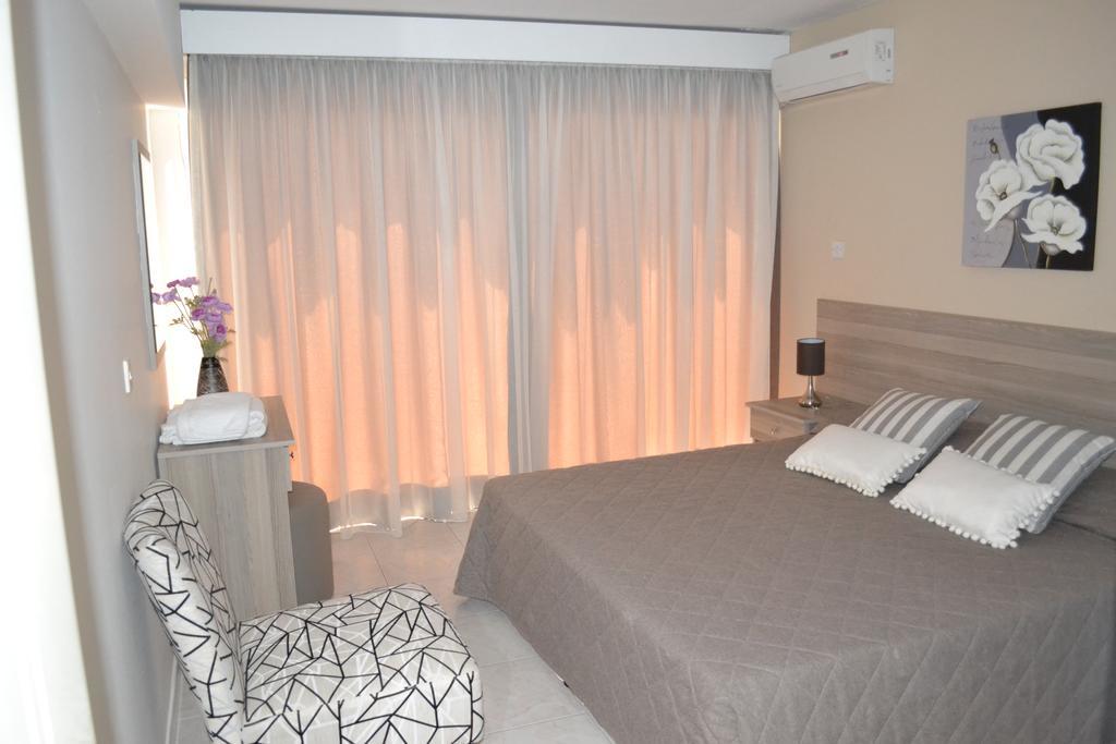 Marianna Hotel Apartments Limassol Luaran gambar