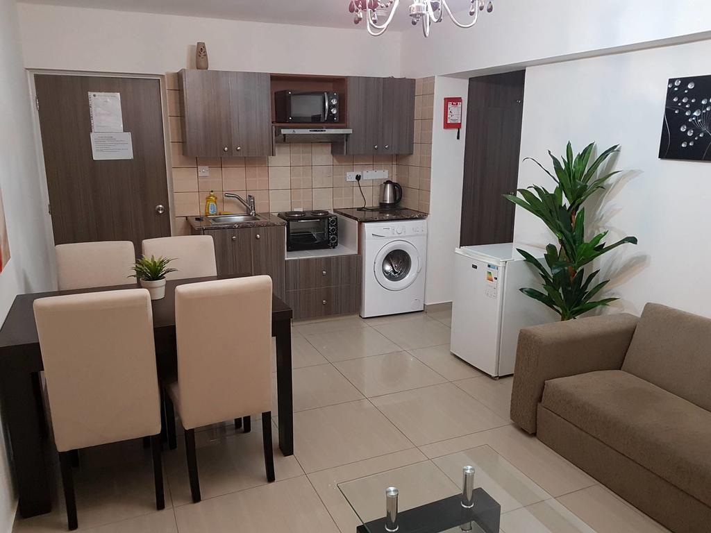 Marianna Hotel Apartments Limassol Luaran gambar